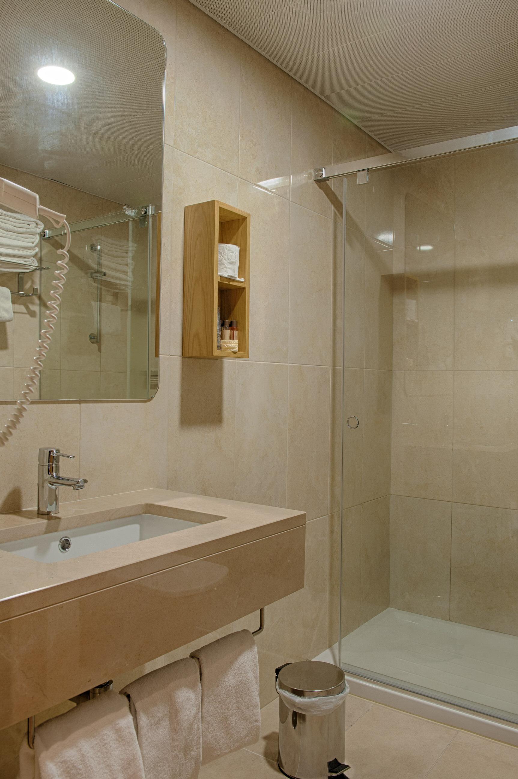Hotel Oslo Coimbra Bagian luar foto